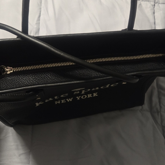 Kate spade tote - Picture 2 of 3